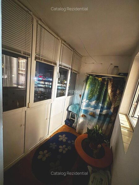 Titan, Auchan, apartament 3 camere etaj 6/8, bloc 1980